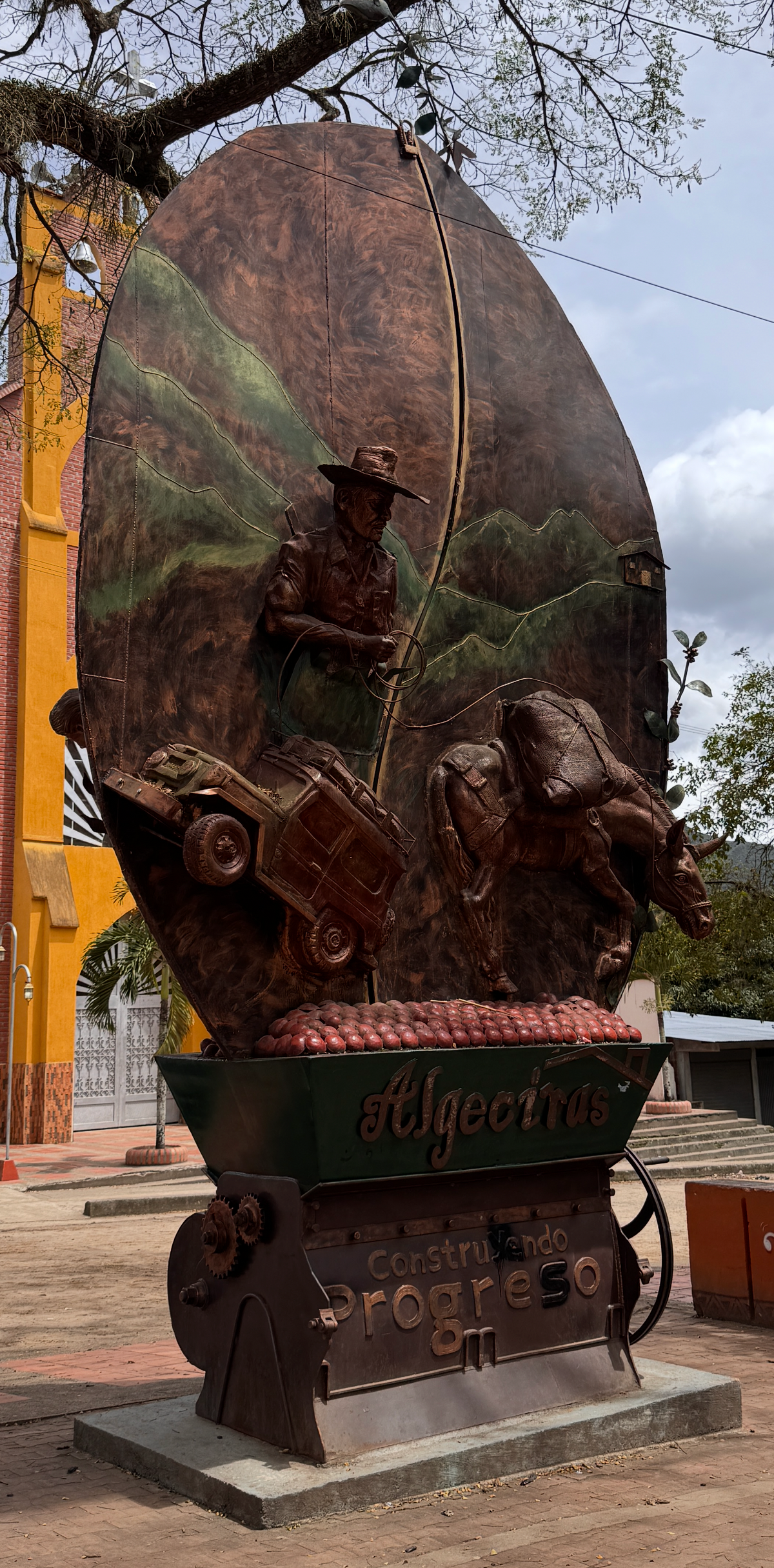 ALGECIARAS-HUILA-FINCA LA ARGENTINA